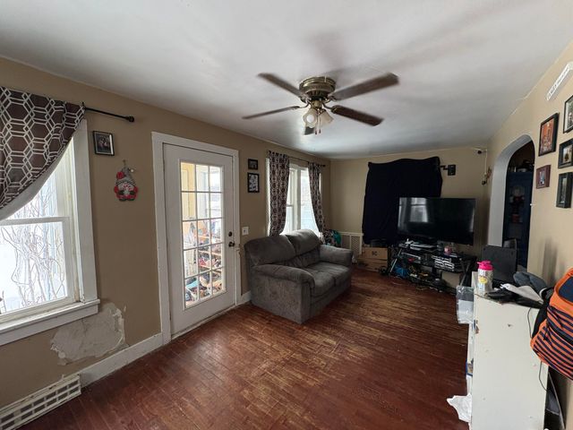 1403 E James Street, White Cloud, MI 49349