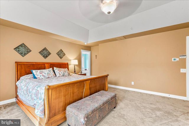 39 MAPLE LN, Glen Mills, PA 19342