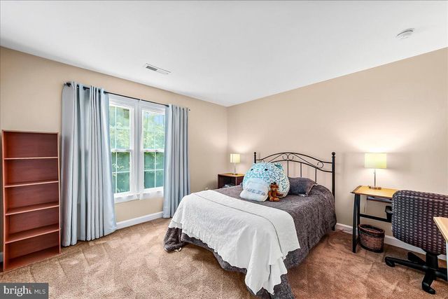 39 MAPLE LN, Glen Mills, PA 19342