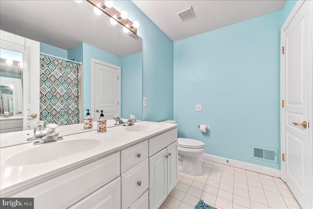 39 MAPLE LN, Glen Mills, PA 19342