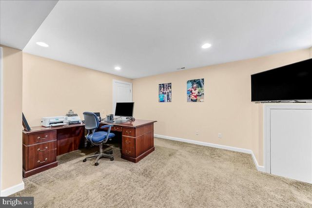 39 MAPLE LN, Glen Mills, PA 19342