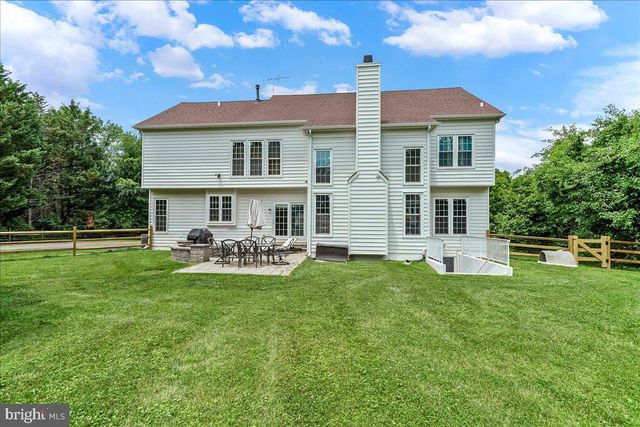 39 MAPLE LN, Glen Mills, PA 19342