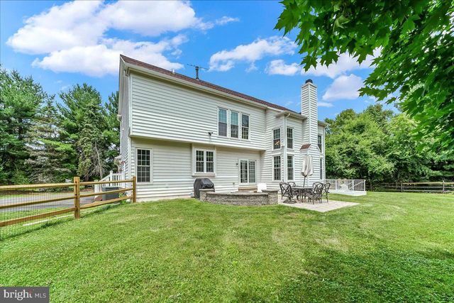 39 MAPLE LN, Glen Mills, PA 19342