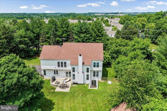 39 MAPLE LN, Glen Mills, PA 19342