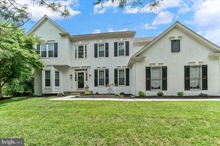 39 MAPLE LN, Glen Mills, PA 19342