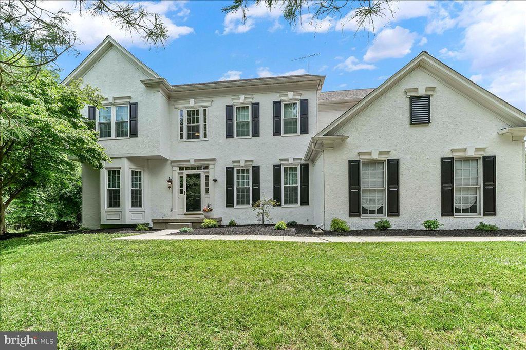 39 MAPLE LN, Glen Mills, PA 19342
