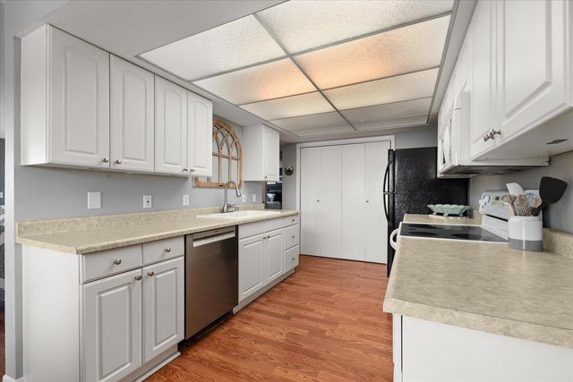 6625 N Austin Rd, Spokane, WA 99208