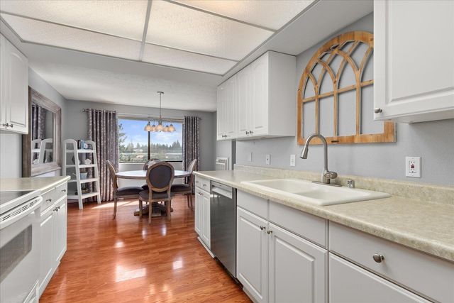 6625 N Austin Rd, Spokane, WA 99208