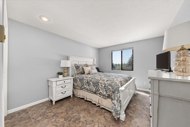 6625 N Austin Rd, Spokane, WA 99208