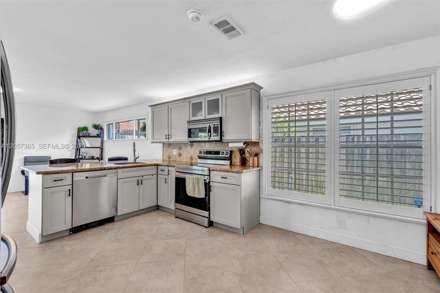 3409 Boise Way, Cooper City, FL 33026