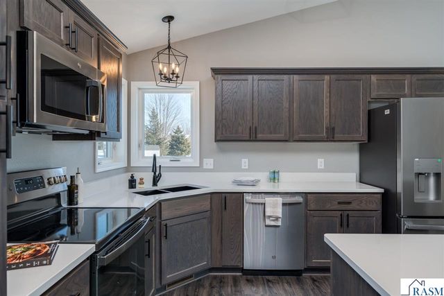 108 Ella Court, Mankato, MN 56001