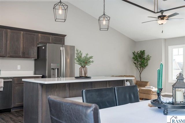 108 Ella Court, Mankato, MN 56001