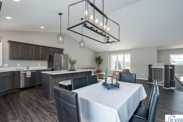 108 Ella Court, Mankato, MN 56001