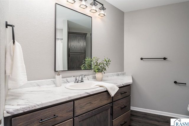 108 Ella Court, Mankato, MN 56001