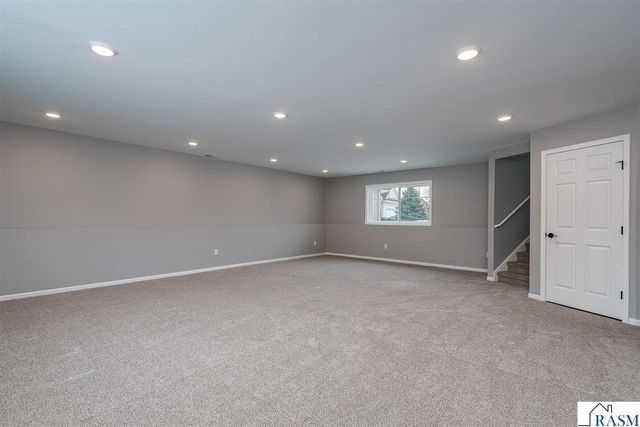 108 Ella Court, Mankato, MN 56001