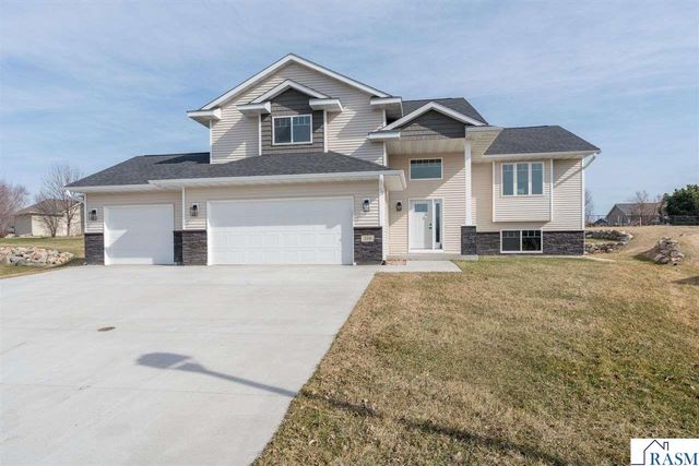 108 Ella Court, Mankato, MN 56001