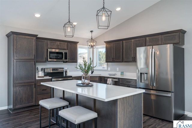 108 Ella Court, Mankato, MN 56001