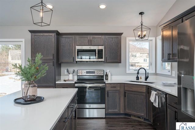 108 Ella Court, Mankato, MN 56001