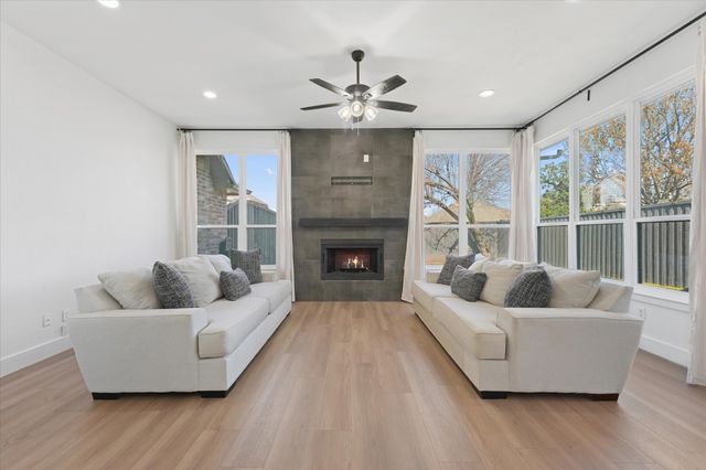 8405 Greenspoint Drive, Rowlett, TX 75088