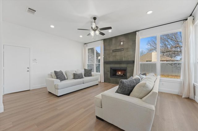 8405 Greenspoint Drive, Rowlett, TX 75088