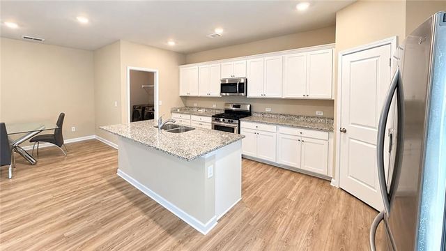 739 Gelderland Drive, Hampton, GA 30228