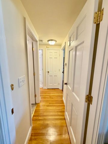 727 Main Street APT B1, Osterville, MA 02655
