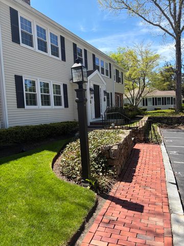 727 Main Street APT B1, Osterville, MA 02655