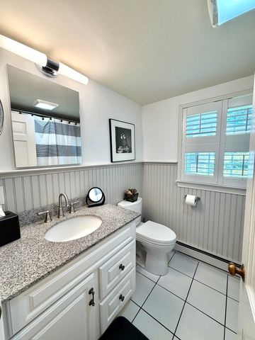 727 Main Street APT B1, Osterville, MA 02655