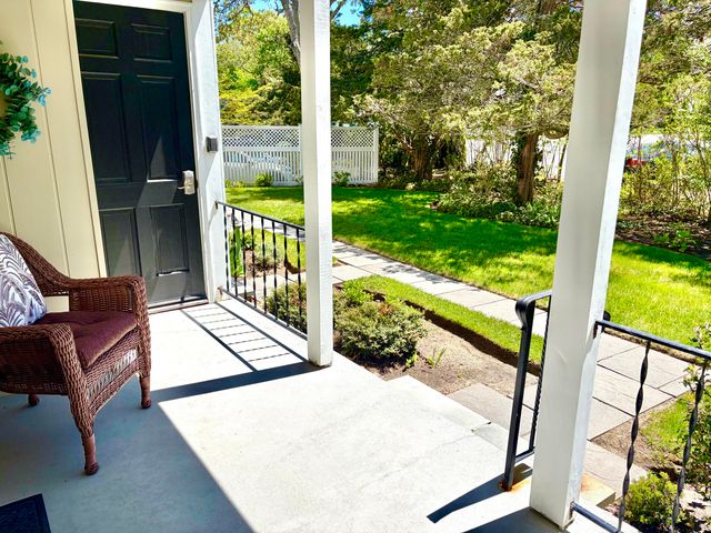 727 Main Street APT B1, Osterville, MA 02655