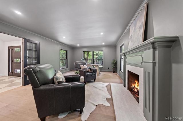 1366 Conge Drive, Bloomfield Hills, MI 48304