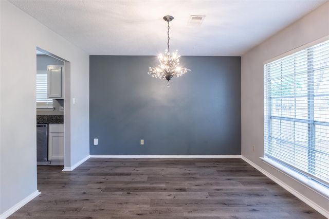 76 Hickory Oak Drive, The Woodlands, TX 77381