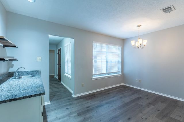 76 Hickory Oak Drive, The Woodlands, TX 77381