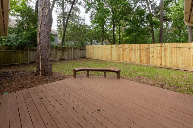 76 Hickory Oak Drive, The Woodlands, TX 77381