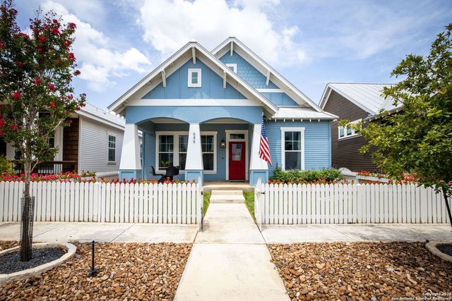 649 Center Green, New Braunfels, TX 78130