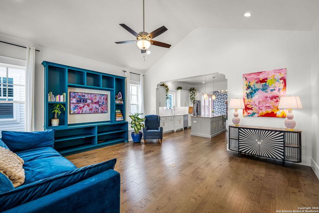 649 Center Green, New Braunfels, TX 78130