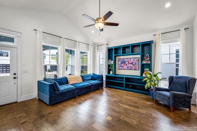 649 Center Green, New Braunfels, TX 78130