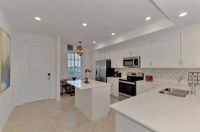12240 WELLEN GOLF STREET 304, Venice, FL 34293
