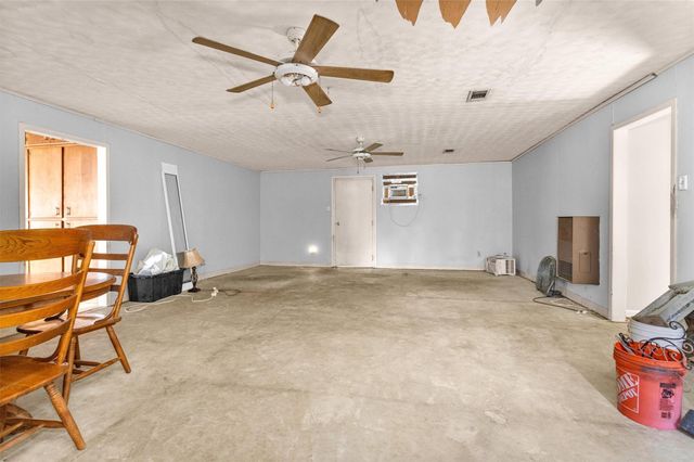 75 Pavey Circle, New Waverly, TX 77358