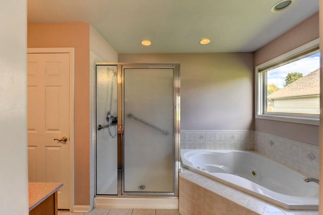 2116 Briarwood Lane, Highland, IN 46322
