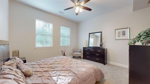 504 Nursery Rd 3202, The Woodlands, TX 77380