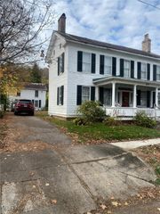407 Harmar Street, Marietta, OH 45750