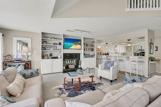 13819 San Domingo Drive, Galveston, TX 77554