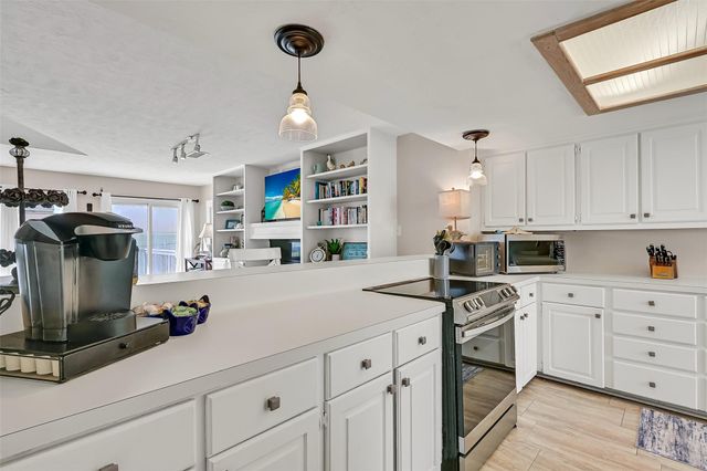 13819 San Domingo Drive, Galveston, TX 77554