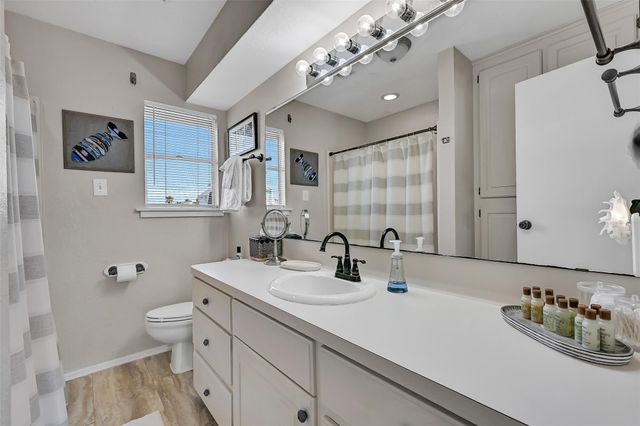 13819 San Domingo Drive, Galveston, TX 77554