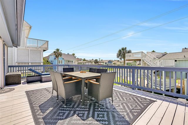 13819 San Domingo Drive, Galveston, TX 77554