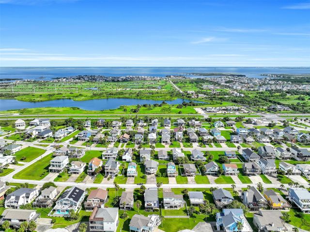 13819 San Domingo Drive, Galveston, TX 77554