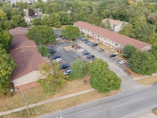 604-620 E Grant Highway, Marengo, IL 60152