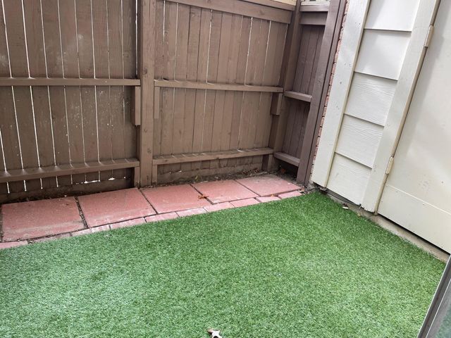 2626 Holly Hall Street 409, Houston, TX 77054