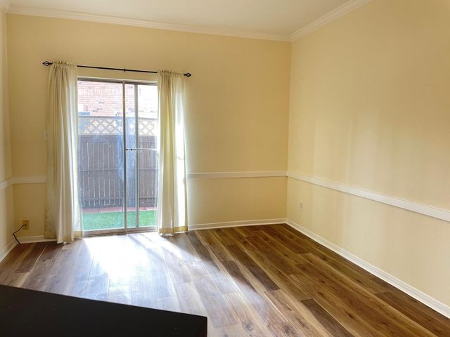 2626 Holly Hall Street 409, Houston, TX 77054