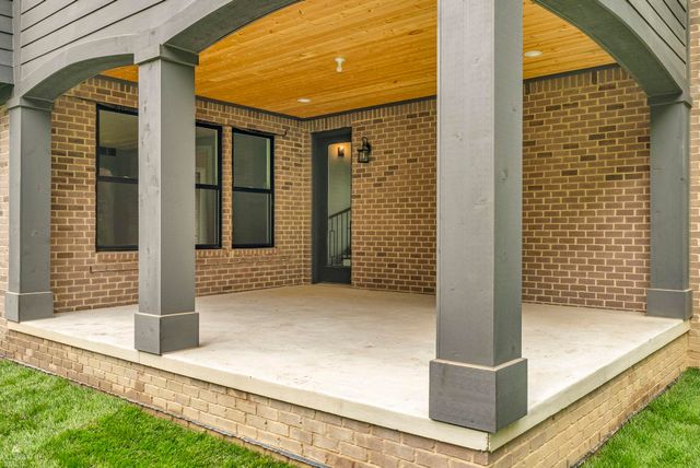 11851 Ovation Court Court, Shelby Twp, MI 48315